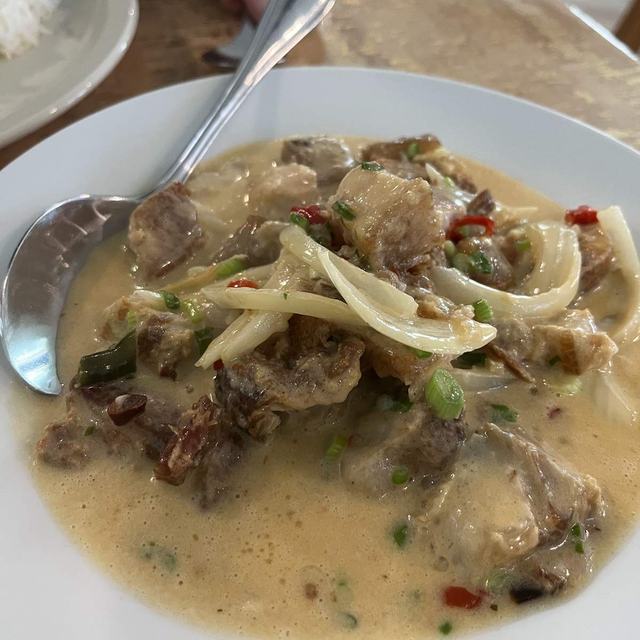 Pork in creamy sauce
